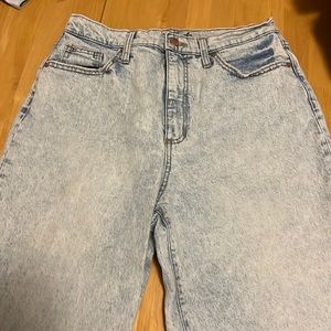 Universal thread jeans